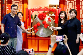 双非遗创新演绎百年匠心传奇——中国评...